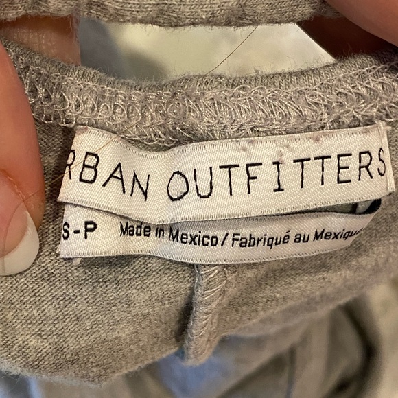 Urban Outfitters Gray Cami Tank Top Bra Cup Shirt S - Picture 5 of 5